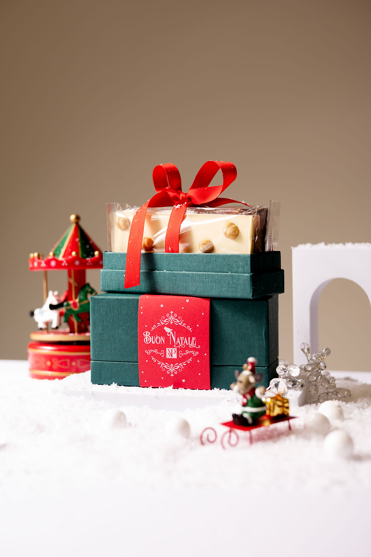Confezione Natale Le Tavolette con addobbi natalizi